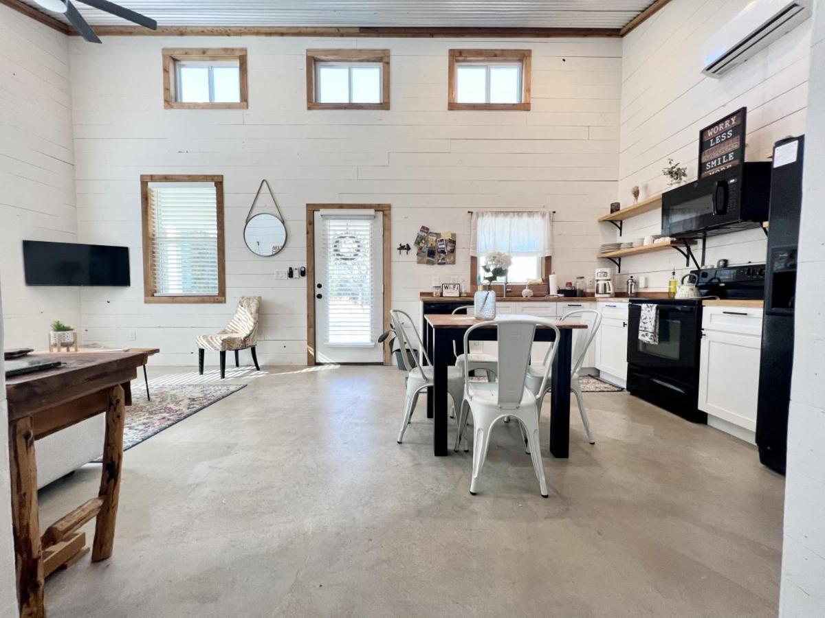 Villa Hummingbird Haus - Hill Country Views On 20 Acres With Firepit Spring Branch Esterno foto