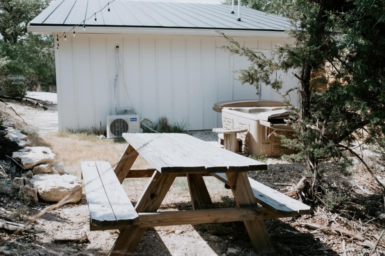 Villa Hummingbird Haus - Hill Country Views On 20 Acres With Firepit Spring Branch Esterno foto